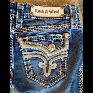 Rock Revival distressed jeans! Size 25/33